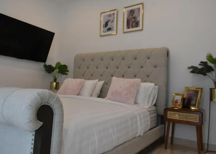 The W House, Luxury 5 Minutes From The ウルワツ