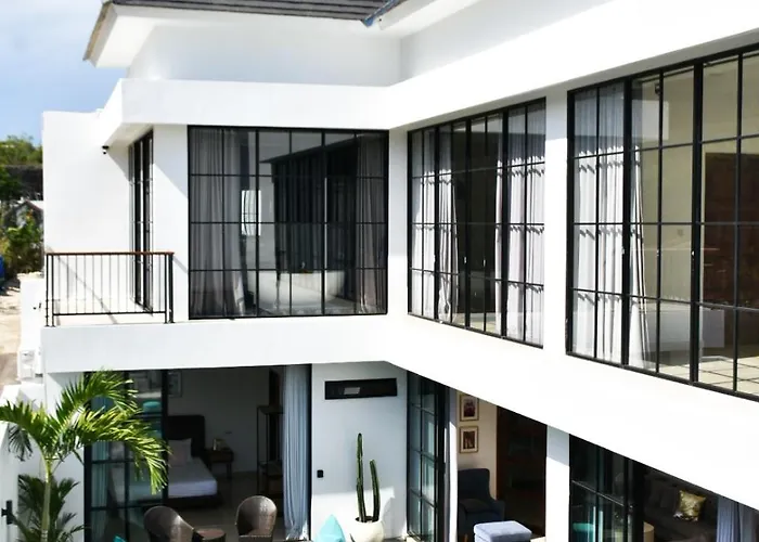 The W House, Luxury 5 Minutes From The *