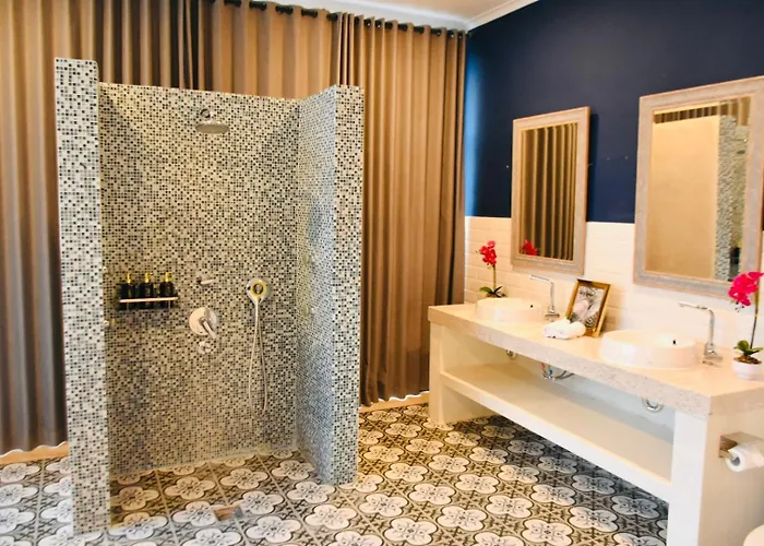 The W House, Luxury 5 Minutes From The Villa Uluwatu