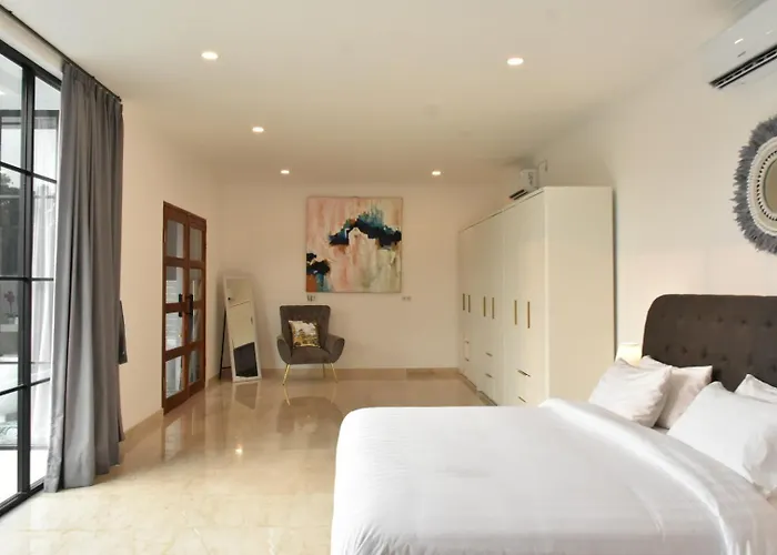 The W House, Luxury 5 Minutes From The *