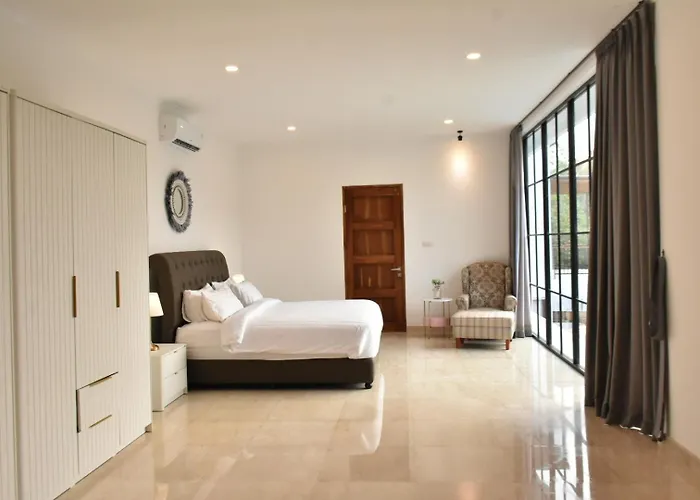 The W House, Luxury 5 Minutes From The ウルワツ