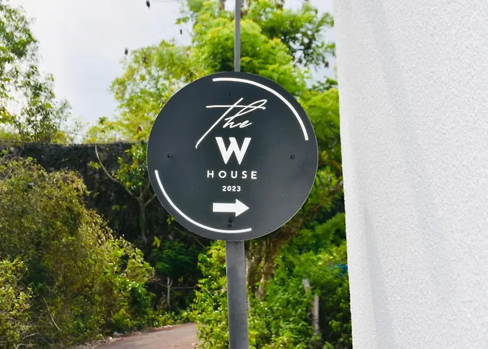 The W House, Luxury 5 Minutes From The Villa