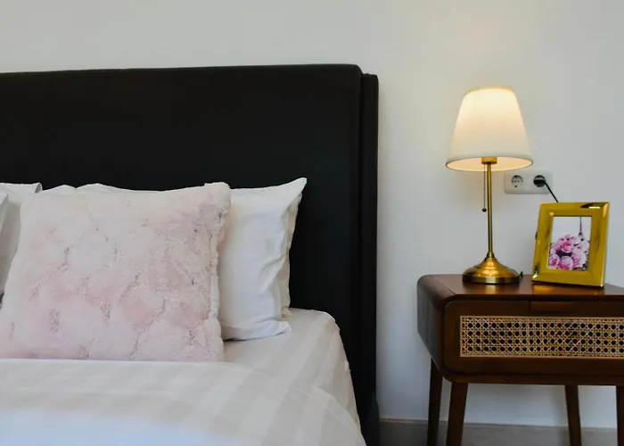 Villa The W House, Luxury 5 Minutes From The *